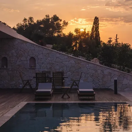 Вилла Petroto Sea View