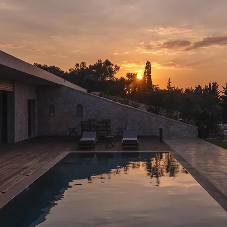 Вилла Petroto Sea View