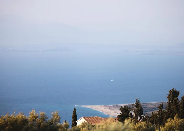 Petroto Sea View Tsoukaladhes