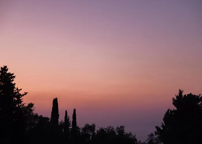 Villa Petroto Sea View *