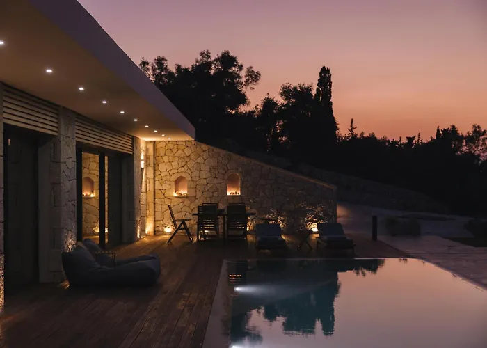 Petroto Sea View Villa Tsoukaladhes