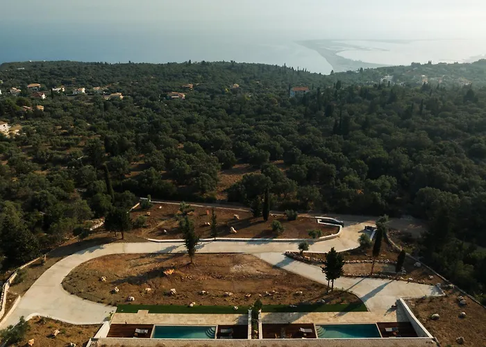 Petroto Sea View Villa Tsoukaladhes